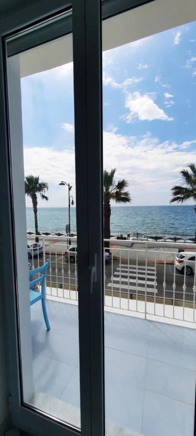 אגרופולי B & Beach מראה חיצוני תמונה