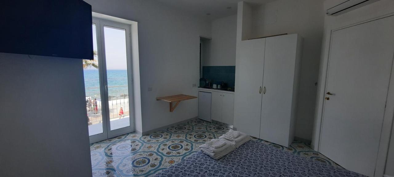 אגרופולי B & Beach מראה חיצוני תמונה