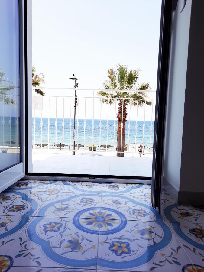 אגרופולי B & Beach מראה חיצוני תמונה